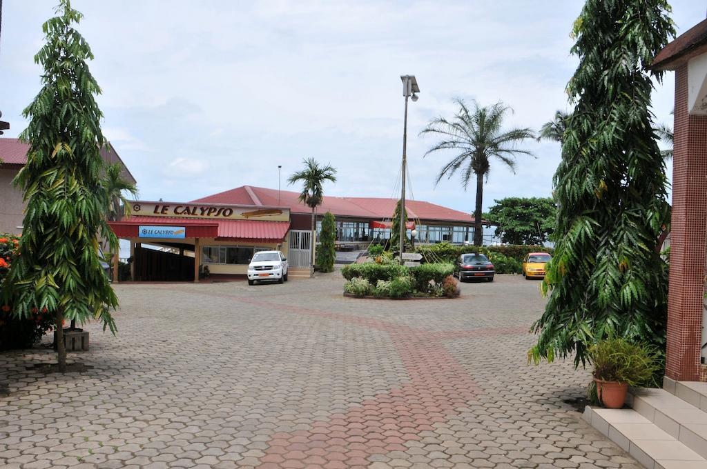 Fini Hotel Bobende Limbe Exterior foto